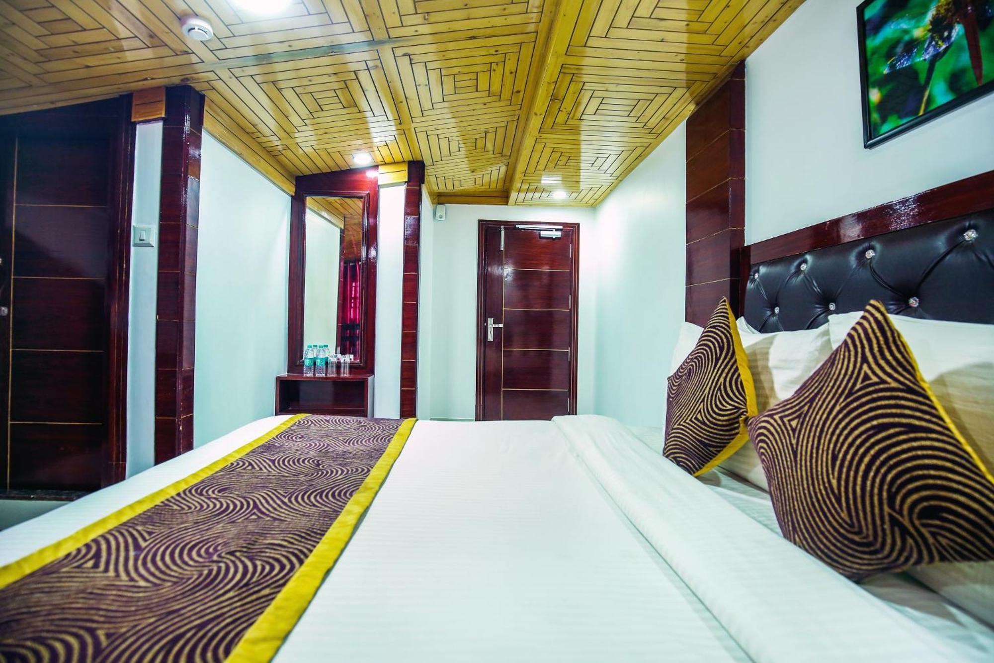 Hotel White Grand Shimla - In City Centre - A Centrally Ac Hotel Exterior photo